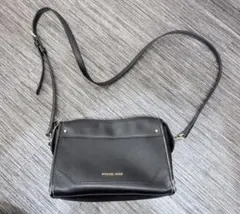 MICHAEL KORS ブラック ショルダーバッグ
