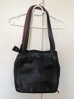 Item thumbnail for item d56283b5-8a7d-487c-84c9-962ed6916f4c