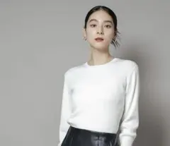 ナノユニバース クルーネックリブニット