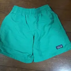 patagonia グリーン ショートパンツ