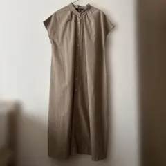 OFALO ストライプ柄 バンドカラー フレンチスリーブ ロングワンピースのサムネイル