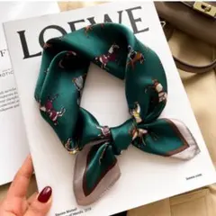 スカーフ 大判 馬柄 ホース柄 ストール おしゃれ 高級感 大人 緑 上品 春