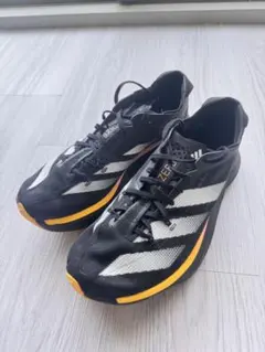 ADIZERO スパイクシューズ ブラック/ホワイト/イエロー - メルカリ