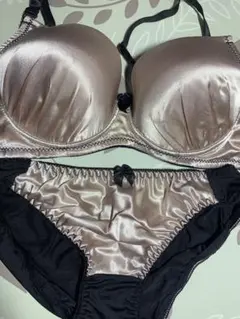 ベージュ ブラジャーショーツセット C75