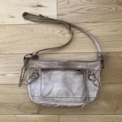 ベージュ レザー ショルダーバッグ