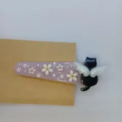 猫の羽根ヘアクリップ ピンク花柄
