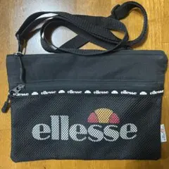 ellesse メッシュサコッシュのサムネイル