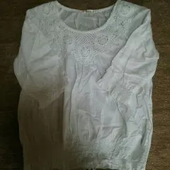 NICE CLAUP☆ホワイトブラウス