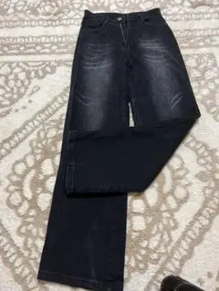 ブラック ワイドレッグデニム