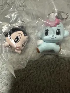 手塚治虫キャラクターめじるしアクセサリー　 カプセルトイセット　アトム&ユニコ