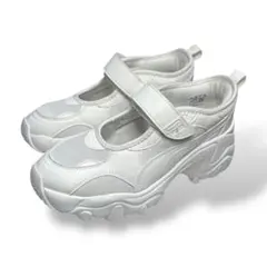 Item thumbnail for item dccce83a-6783-4d9b-b594-55bd8bc974b6