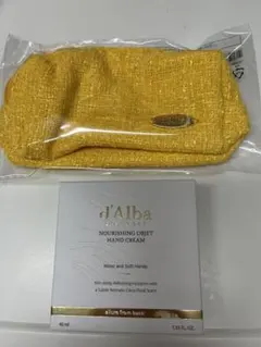 ダルバ　ハンドクリーム&ミニポーチ