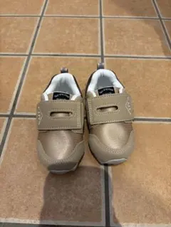 ベビーシューズ ベージュ スニーカータイプ