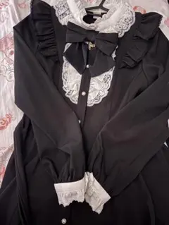 ロリータ風黒ドレス フリルリボン付き