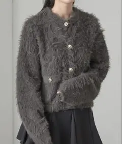 【美品】ゴールドボタン シャギーニット丸首カーディガン レディース