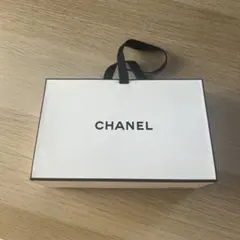 CHANEL ギフトボックス 小型 ホワイト