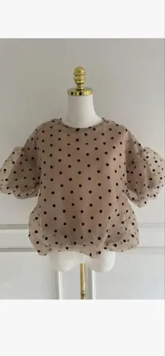 Myu♡シアードットフェミニンブラウス★新品タグ付き★ベージュのサムネイル