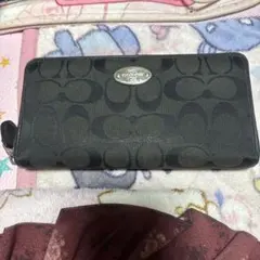 COACH シグネチャー ラウンドファスナー長財布 ブラックのサムネイル