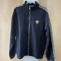 ベルサーチジャケット