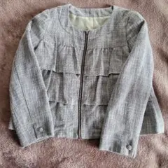 フリル付きグレー系ノーカラージャケット　Lサイズ