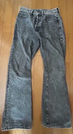 ケミカルウォッシュ デニムパンツ グレー