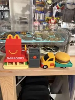 マクドナルド ミニチュアフィギュア4点ハッピーセット