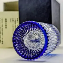 薩摩切子小鉢（青色・赤色）2個セットです。メルカリ発送です。 薩摩切子 猪口 青と銅赤 2個セット 薩摩ガラス工芸の刻印あり