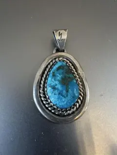 NAVAJO ナバホ 作者 ウェスウィリー ターコイズ1石 ペンダントトップ 