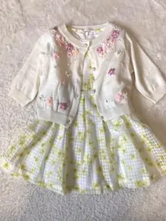 メゾピアノ　花柄ワンピースとカーディガンセット90〜100㎝