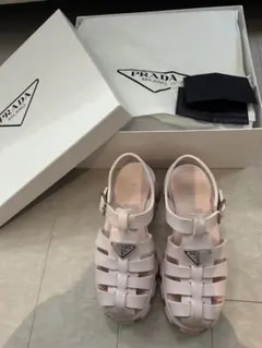 2026年最新】PRADA モノリス ラバー サンダルの人気アイテム - メルカリ