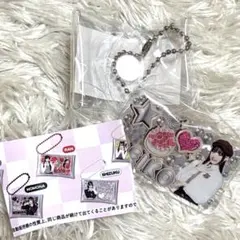 Item thumbnail for item ae475d1e-a06b-4439-8f14-fbe2aab72003