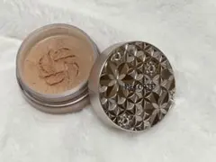 DECORTÉ ルースパウダー 05 glowy tan 20gのサムネイル