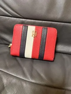 ⭐️美品⭐️Tommy HILFIGERレザー ストライプ 二つ折り財布
