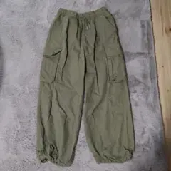 GU ジーユー カーゴパンツ 140cm カーキ