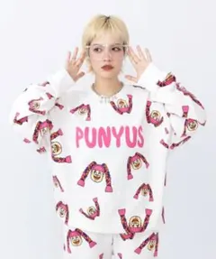 新品 プニュズ 焼肉 スウェット PUNYUS 総柄 トレーナー 焼き肉 - メルカリ