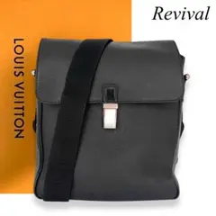 ［美品］ルイヴィトン タイガ ヴィクトール ショルダーバッグ　ブラック　レザー 美品］ルイヴィトン タイガ ヴィクトール ショルダーバッグ