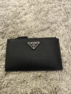 PRADA サフィアーノレザー 財布 ブラックのサムネイル