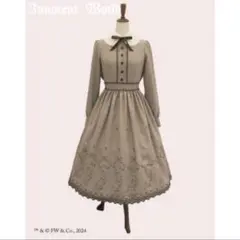 木漏れ日の中の鈴蘭ワンピース - メルカリ