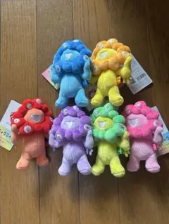 推しカラーミャクミャク　８点セット ミャクミャクぬいぐるみ：推しカラー全8体 - メルカリ