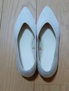 GUホワイト フラットシューズのサムネイル