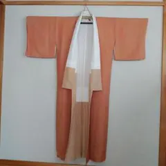 オレンジ色の訪問着