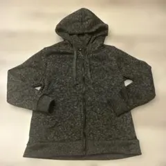 フード付きパーカー　　150センチ