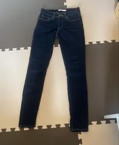 Levi's 711 SKINNY デニム W24 L30
