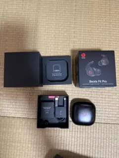 Beats Fit Pro 本体 充電ケース付きのサムネイル