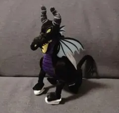 ディズニー 眠れる森の美女 マレフィセントドラゴン 肩のせ　ぬいぐるみ