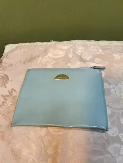 Diorのブルーのナイロンポーチ