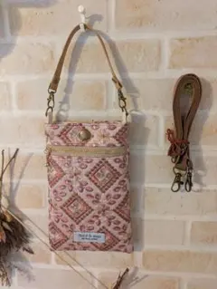 ハンドメイド★インド刺繍生地スマホショルダーバッグ／ピンク