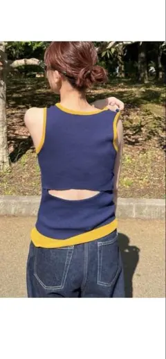 【夏服】バックデザイン配色ニットタンクトップ