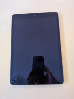 美品！iPad8世代！値下げ交渉可　ケース　キーボード　フィルム付き！