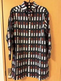 【専用】美品　PRADA リッププリント シャツワンピース　トップスのサムネイル